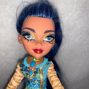 Mattel Monster High Cleo De Nile 10.5-Inch Doll 2022 doll necklace dress *1 boot